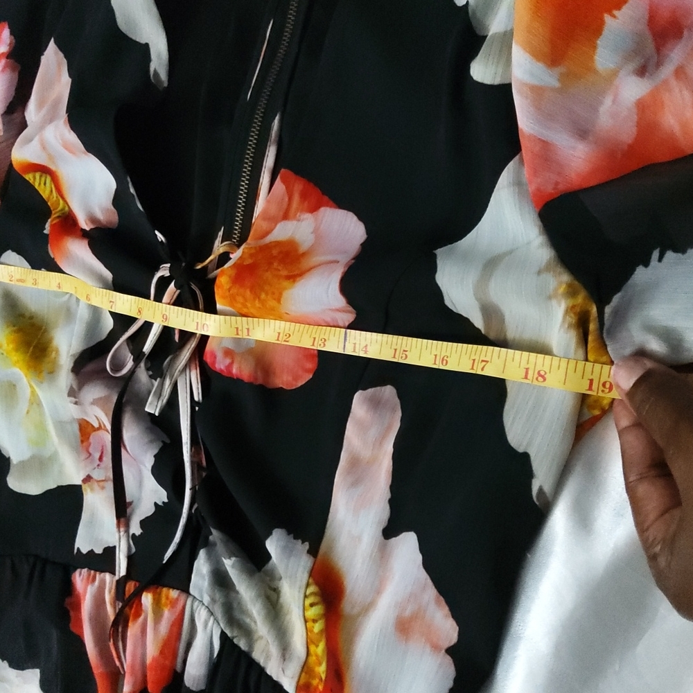 GB LONG BELLSLEEVES Romper - Picture 8 of 10